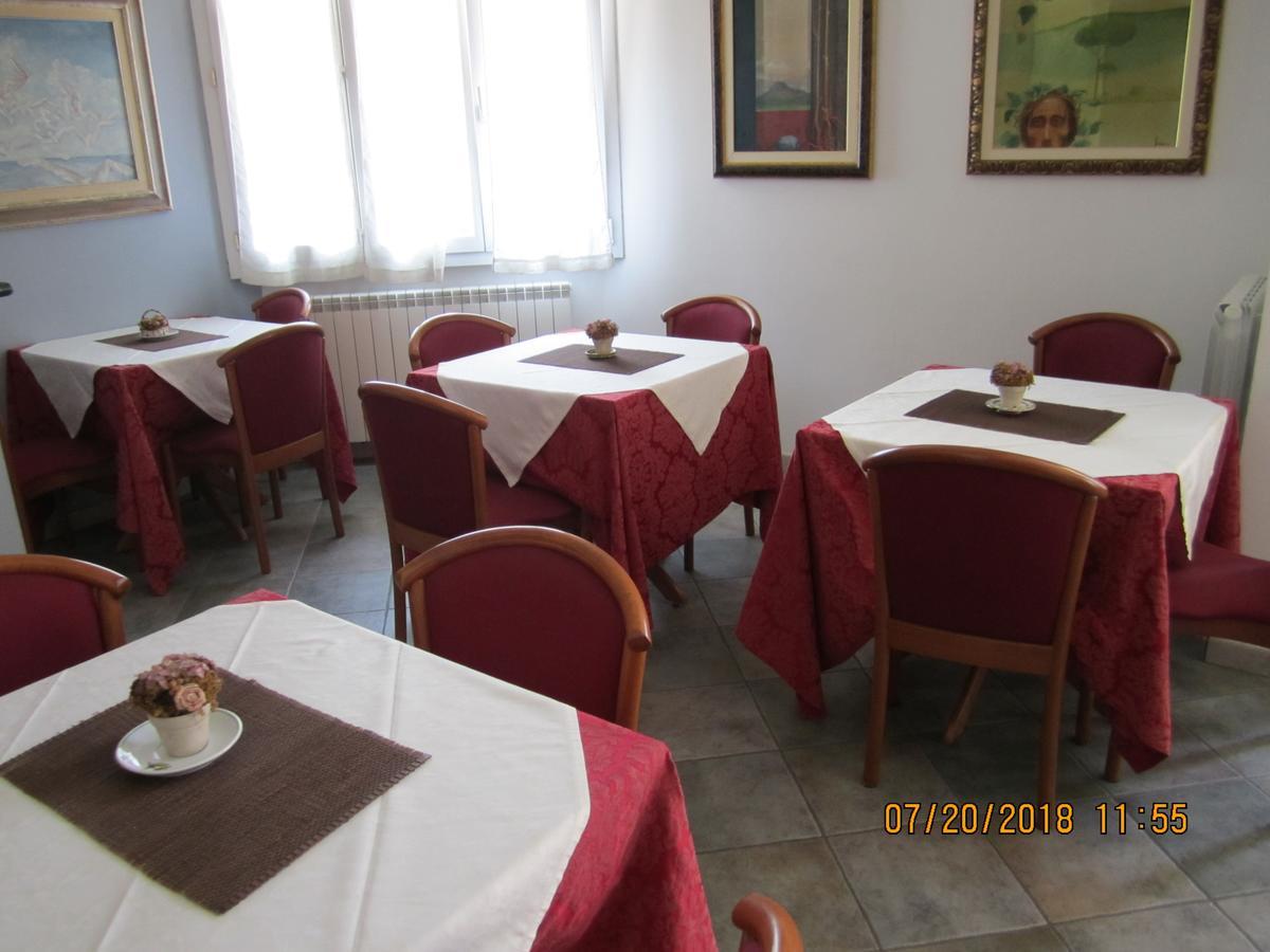 Adelphi Room & Breakfast Феррара Экстерьер фото