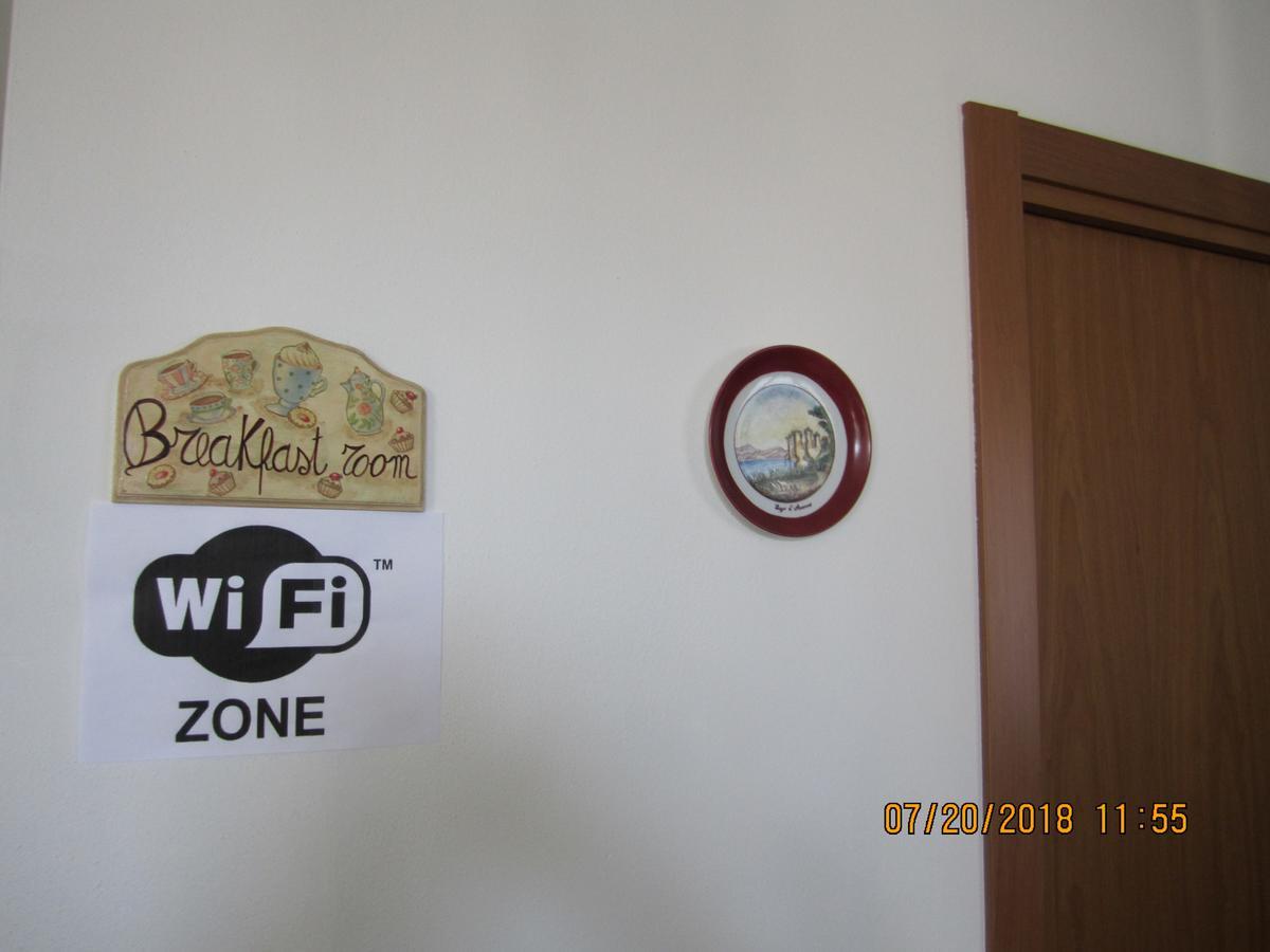 Adelphi Room & Breakfast Феррара Экстерьер фото
